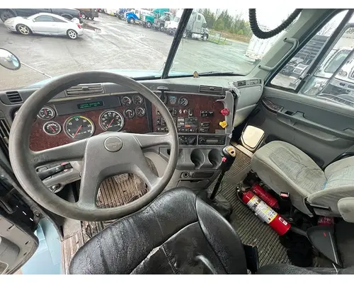 FREIGHTLINER CENTURY CLASS 120 Complete Vehicle