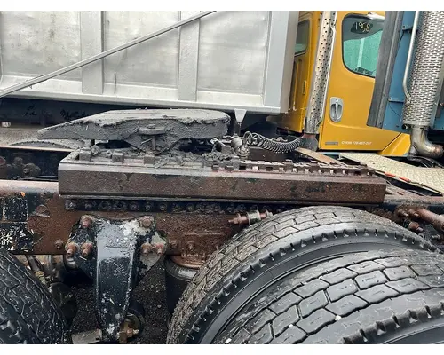 FREIGHTLINER CENTURY CLASS 120 Complete Vehicle