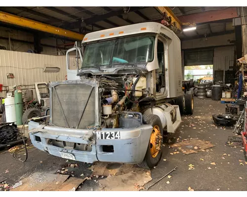 FREIGHTLINER CENTURY CLASS 120 Complete Vehicle