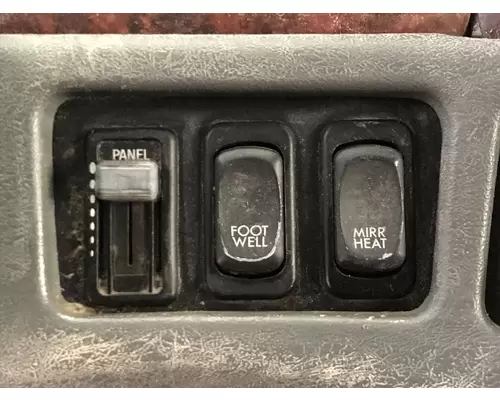 FREIGHTLINER CENTURY CLASS 120 Dash Assembly