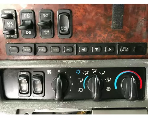 FREIGHTLINER CENTURY CLASS 120 Dash Assembly