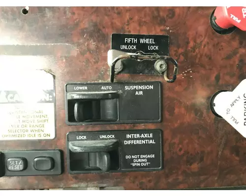 FREIGHTLINER CENTURY CLASS 120 Dash Assembly