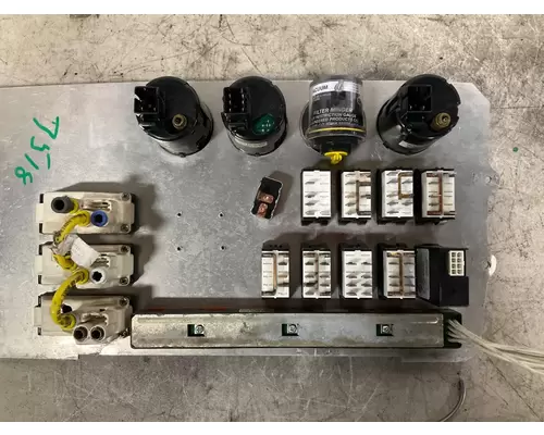 FREIGHTLINER CENTURY CLASS 120 Dash Panel