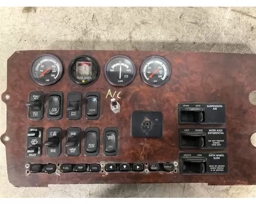 FREIGHTLINER CENTURY CLASS 120 Dash Panel