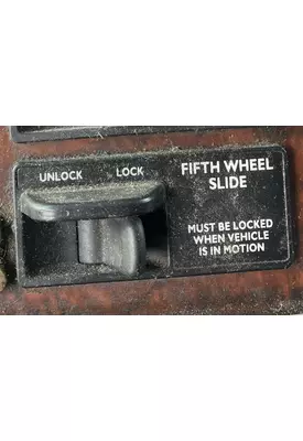 FREIGHTLINER CENTURY CLASS 120 Dash/Console Switch