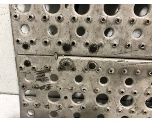 FREIGHTLINER CENTURY CLASS 120 Deckplate