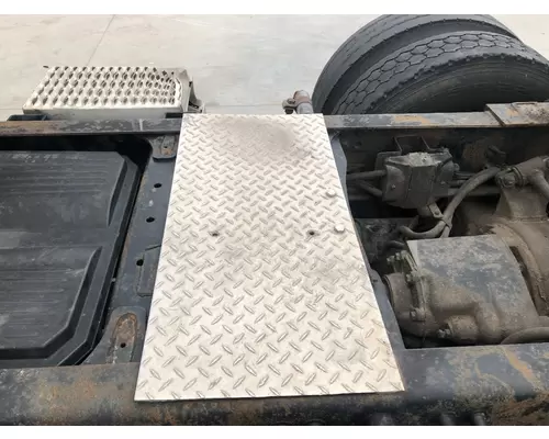 FREIGHTLINER CENTURY CLASS 120 Deckplate