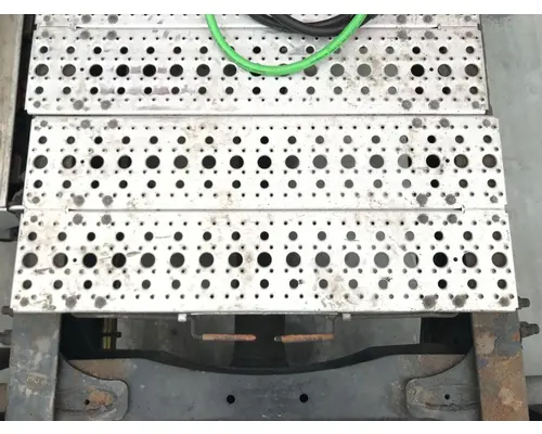 FREIGHTLINER CENTURY CLASS 120 Deckplate