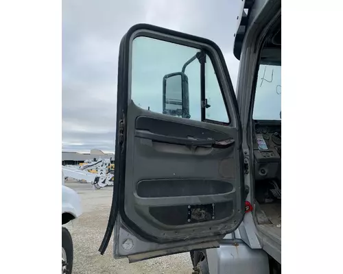 FREIGHTLINER CENTURY CLASS 120 Door Assembly, Front