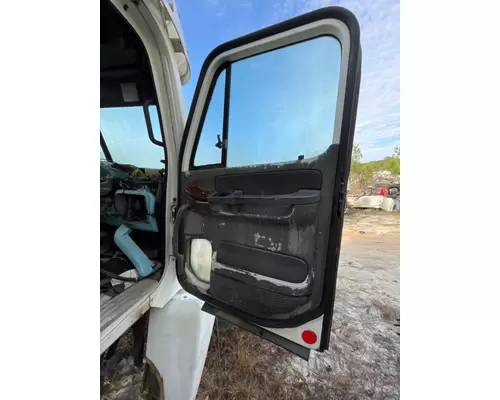 FREIGHTLINER CENTURY CLASS 120 Door Assembly, Front