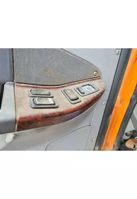 FREIGHTLINER CENTURY CLASS 120 Door Assembly, Front