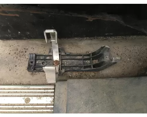 FREIGHTLINER CENTURY CLASS 120 Engine Brackets, Misc.