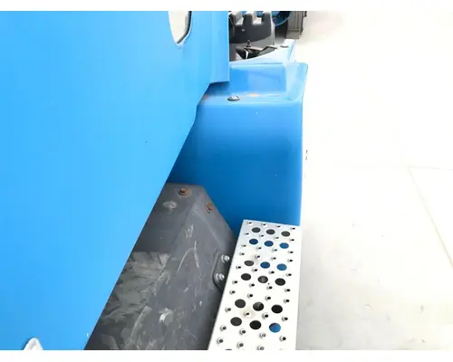 FREIGHTLINER CENTURY CLASS 120 Fender