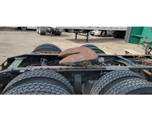 FREIGHTLINER CENTURY CLASS 120 Fifth Wheel