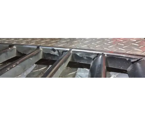 FREIGHTLINER CENTURY CLASS 120 Grille