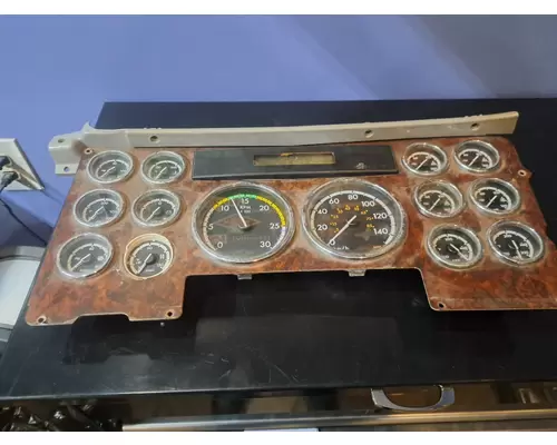 FREIGHTLINER CENTURY CLASS 120 Instrument Cluster