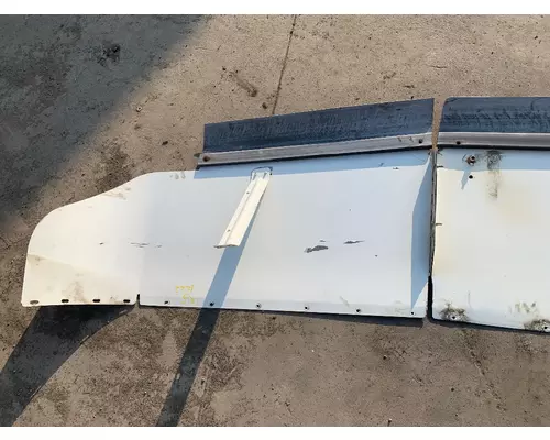 FREIGHTLINER CENTURY CLASS 120 Side Fairing
