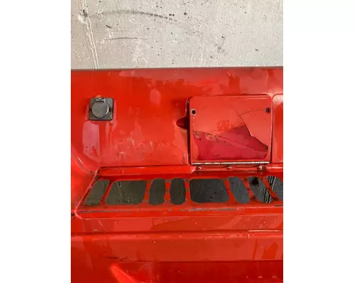 FREIGHTLINER CENTURY CLASS 120 Skirt