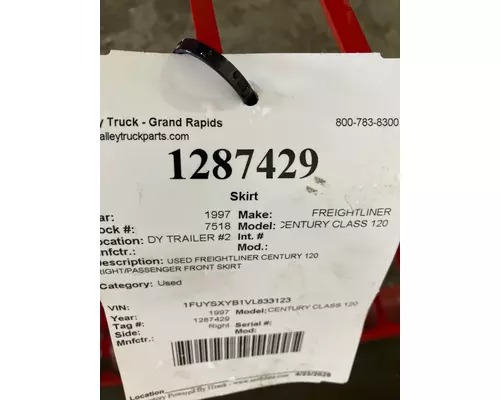 FREIGHTLINER CENTURY CLASS 120 Skirt