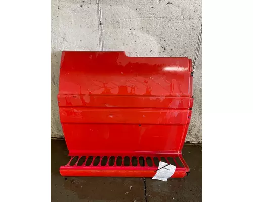 FREIGHTLINER CENTURY CLASS 120 Skirt