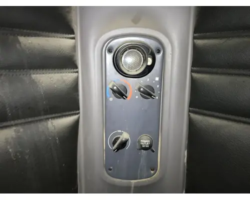 FREIGHTLINER CENTURY CLASS 120 Sleeper