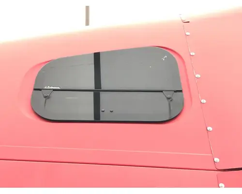 FREIGHTLINER CENTURY CLASS 120 Sleeper