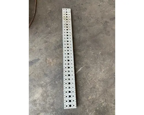 FREIGHTLINER CENTURY CLASS 120 Step