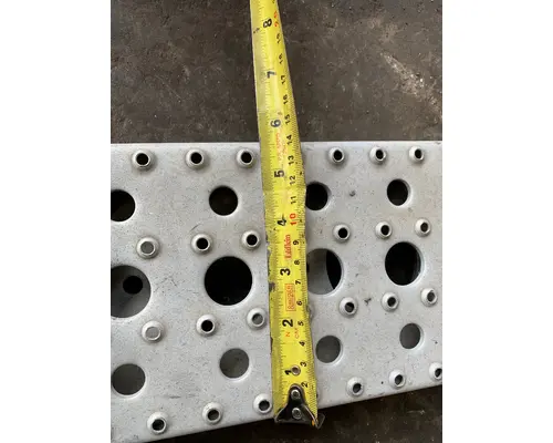 FREIGHTLINER CENTURY CLASS 120 Step