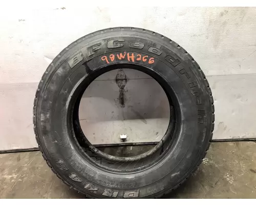 FREIGHTLINER CENTURY CLASS 120 Tires