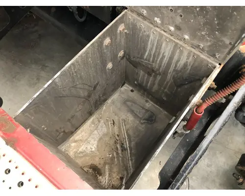 FREIGHTLINER CENTURY CLASS 120 Tool Box