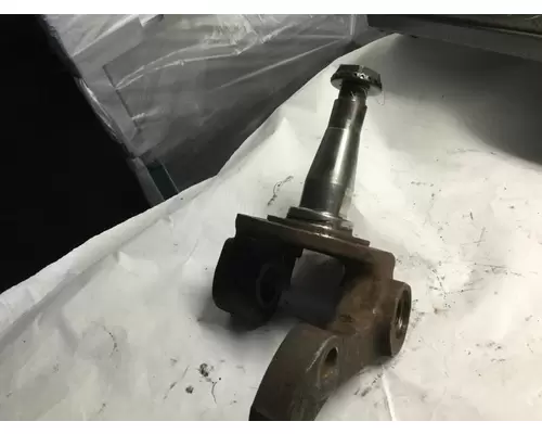 FREIGHTLINER CENTURY CLASS 12 Spindle  Knuckle, Front
