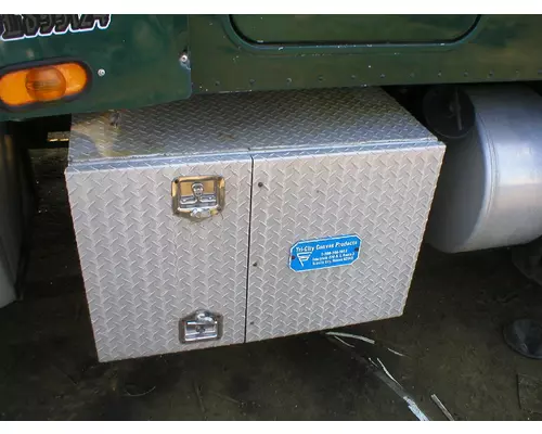 FREIGHTLINER CENTURY CLASS Tool Box