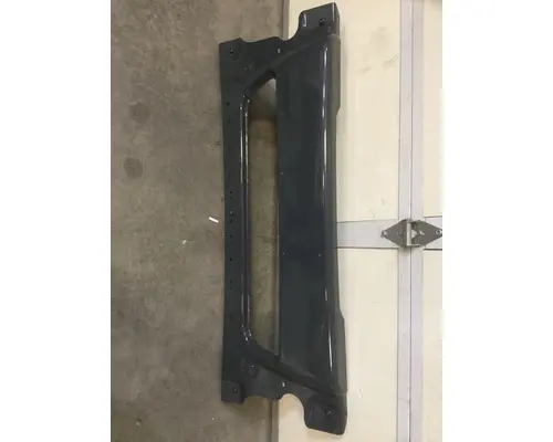 FREIGHTLINER CENTURY BUMPER CENTER