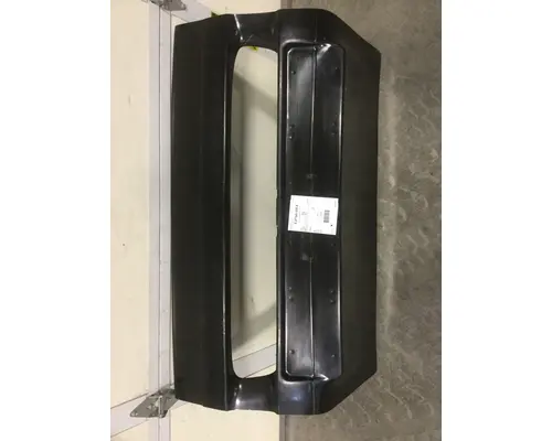 FREIGHTLINER CENTURY BUMPER CENTER