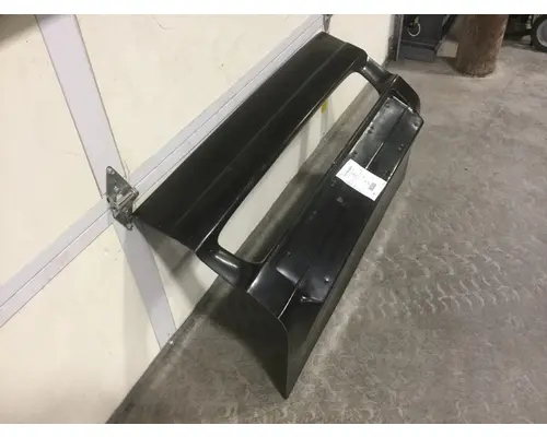 FREIGHTLINER CENTURY BUMPER CENTER