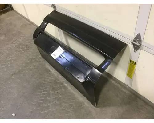 FREIGHTLINER CENTURY BUMPER CENTER