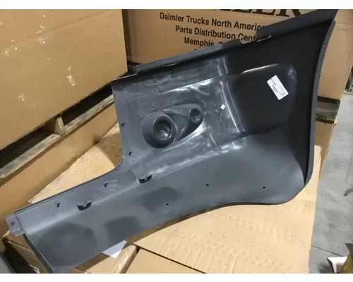 FREIGHTLINER CENTURY Bumper Assembly, Front