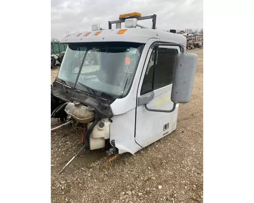 FREIGHTLINER CENTURY Cab Cut