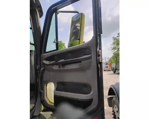 FREIGHTLINER CENTURY Cab
