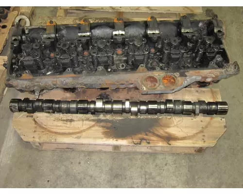 FREIGHTLINER CENTURY Cylinder Head