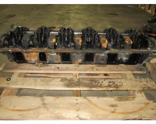 FREIGHTLINER CENTURY Cylinder Head