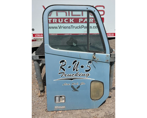 FREIGHTLINER CENTURY Door Assembly, Front