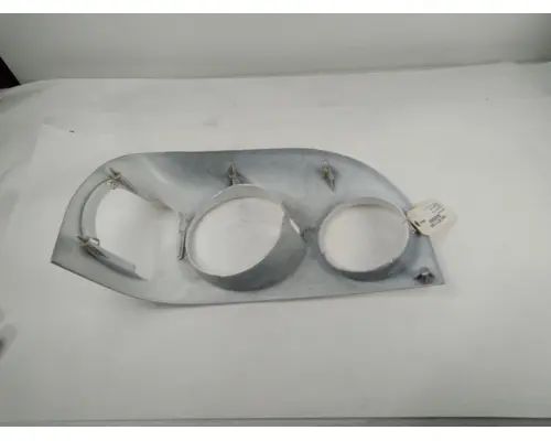FREIGHTLINER CENTURY HEADLAMP BEZEL