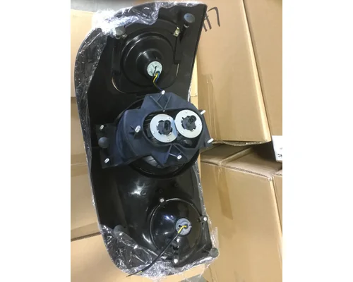 FREIGHTLINER CENTURY HEADLAMP