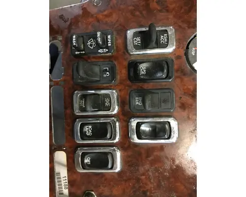 FREIGHTLINER CENTURY INSTRUMENT CLUSTER