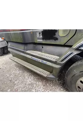 FREIGHTLINER CENTURY Side Fairing