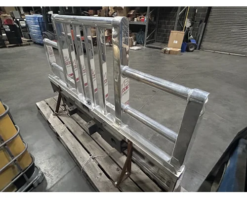 FREIGHTLINER CLASSIC- FLD120 Bumper Guard, Front