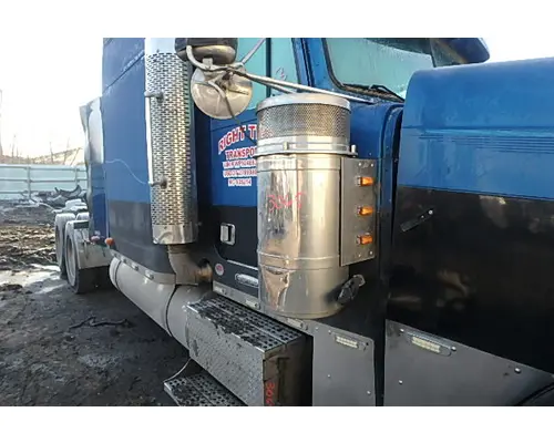 FREIGHTLINER CLASSIC XL Air Cleaner