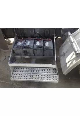 FREIGHTLINER CLASSIC XL Battery Box Assembly complete