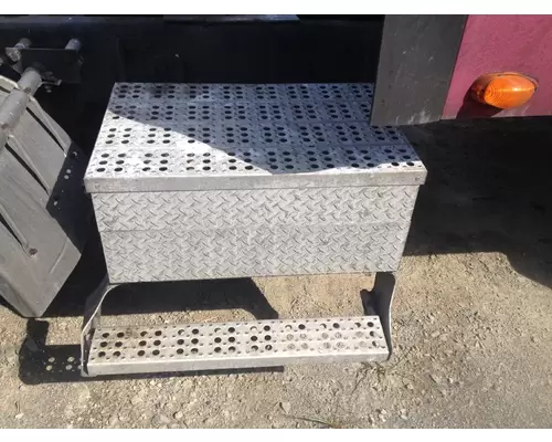 FREIGHTLINER CLASSIC XL Battery Box Assembly complete